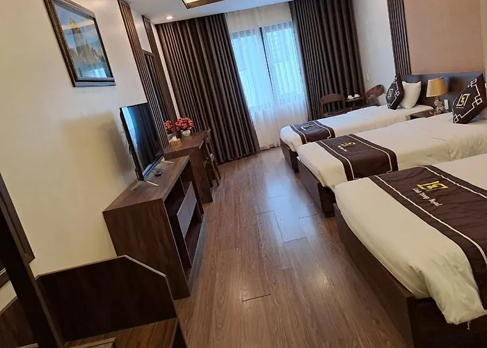 Linh Trang 3* Hạ Long