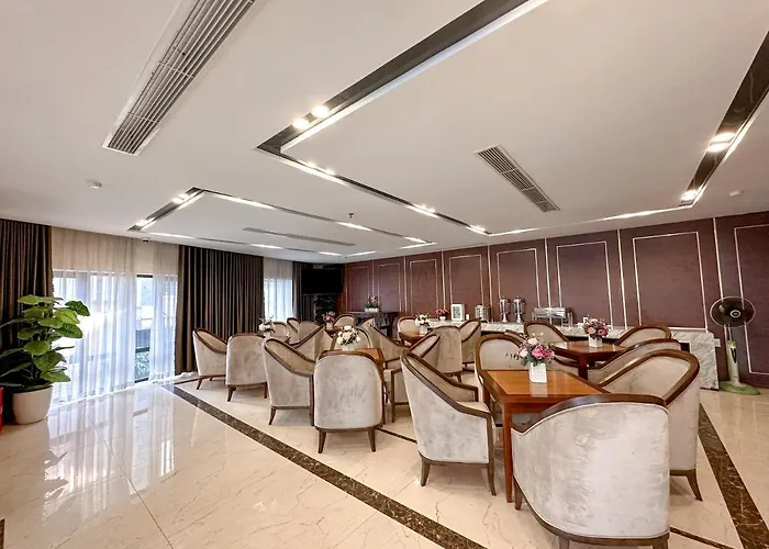 Hotel Linh Trang Hạ Long