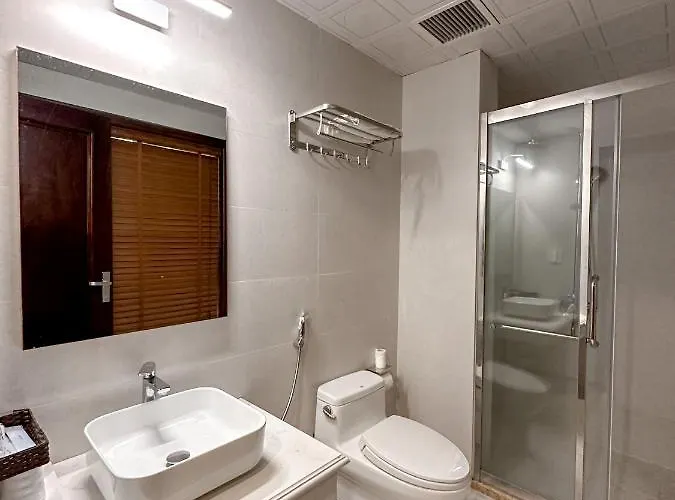 Linh Trang Khách sạn Hạ Long