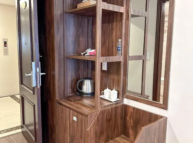 Linh Trang Khách sạn Hạ Long
