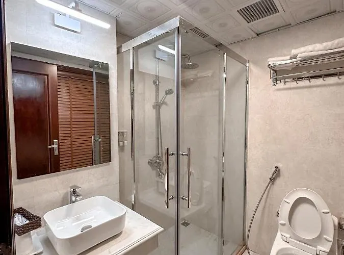 Linh Trang Khách sạn Hạ Long
