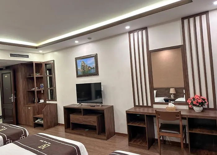 Linh Trang Hạ Long